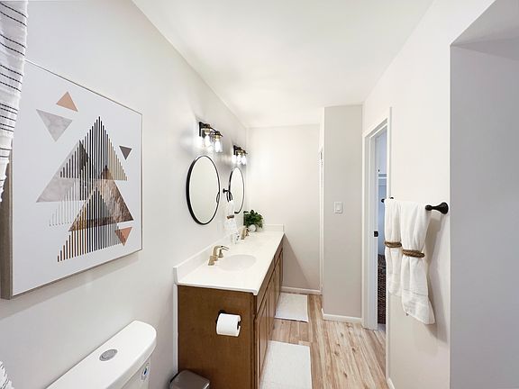 5th image of 6351 N Barcelona Ct Unit 822