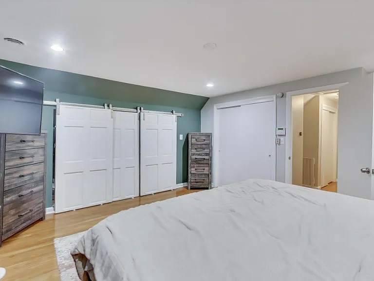 1008 Tracy Dr — Photo 4