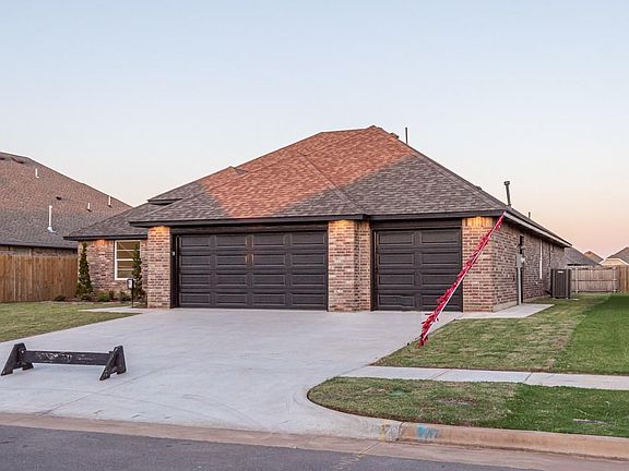 2nd image of 11812 Loren Brook Ln
