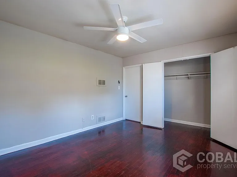 1009 Greenwood Ave NE #9 — Photo 8