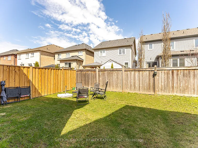 130 Ice Palace Cres — Photo 47