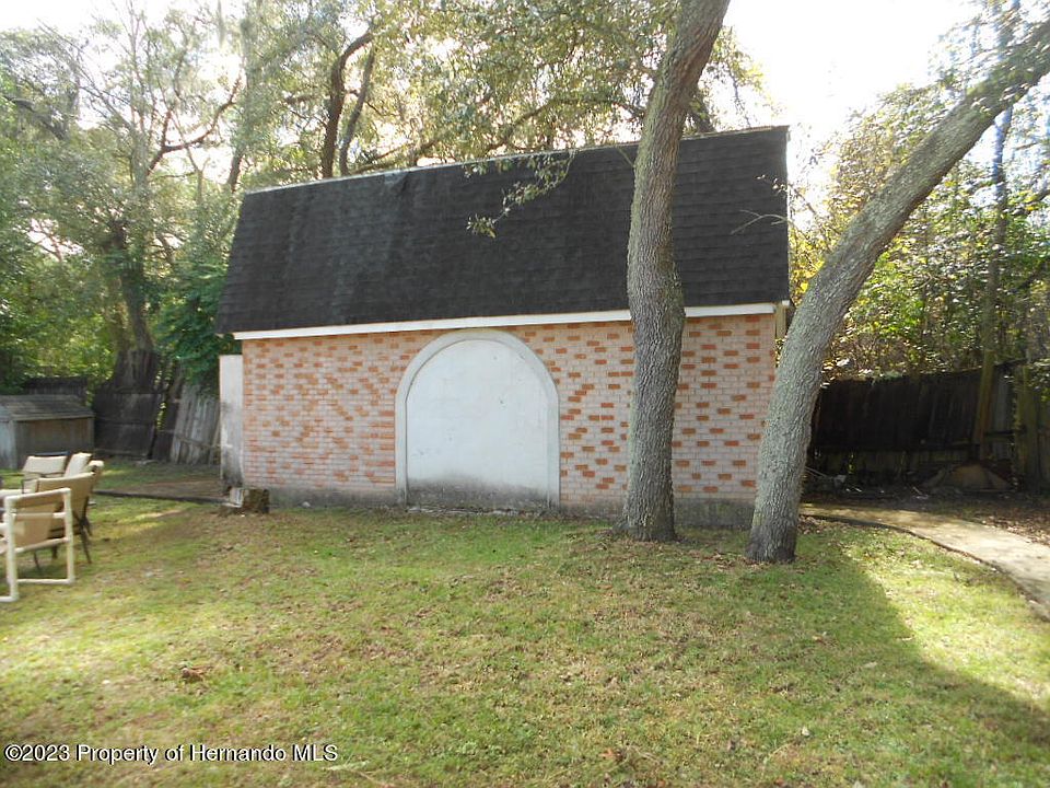 2nd image of 12238 Lamont Ave