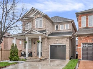 11 Tobermory Cres, Brampton, ON L6V 4T6
