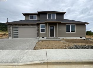 165 Coles Valley St, Sutherlin, OR