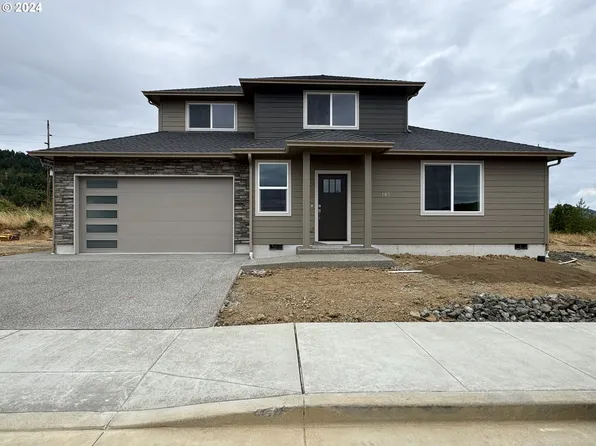 165 Coles Valley St, Sutherlin, OR 97479