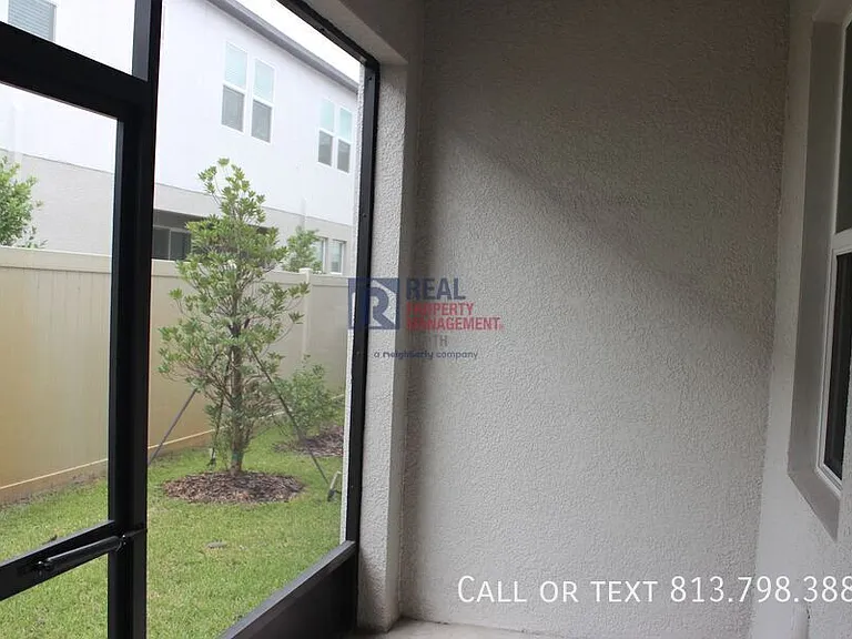 10821 Fowlers Bluff Ct — Photo 21