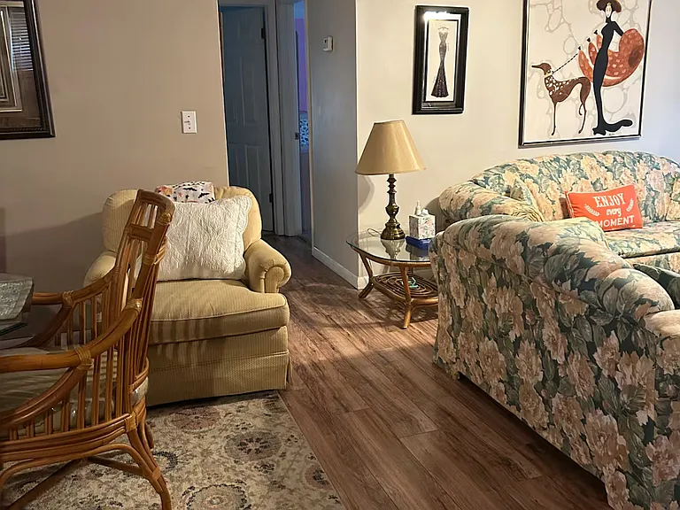 6238 Kentfield Ave — Photo 10