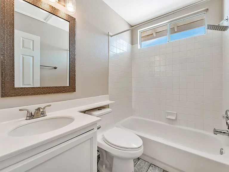 10401 Horseback Ridge Ave — Photo 22