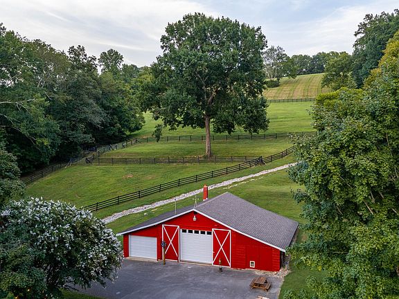 4th image of 4118 Leipers Creek Rd