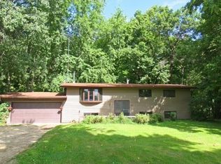 32177 Oxford Mill Rd, Cannon Falls, MN 55009