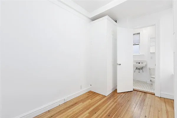 Rented by Maz Group NY | media 9