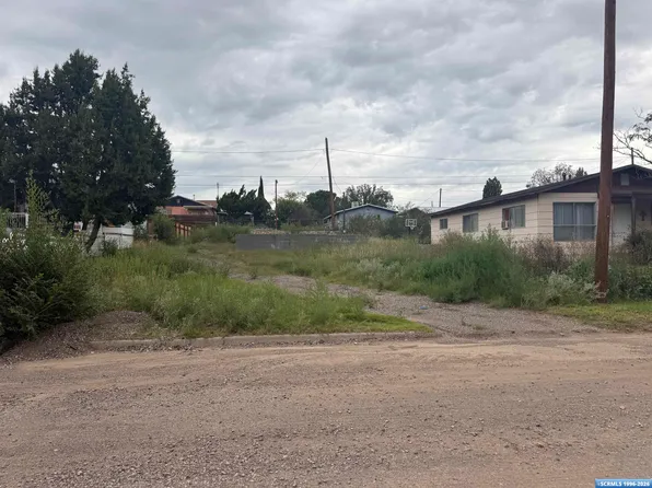616 Lusk St, Bayard, NM 88023