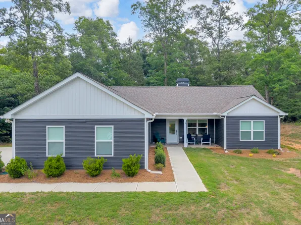 227 Topher St, Hartwell, GA 30643