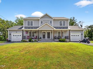 18 Kellogg Rd, Stillwater, NY 12170