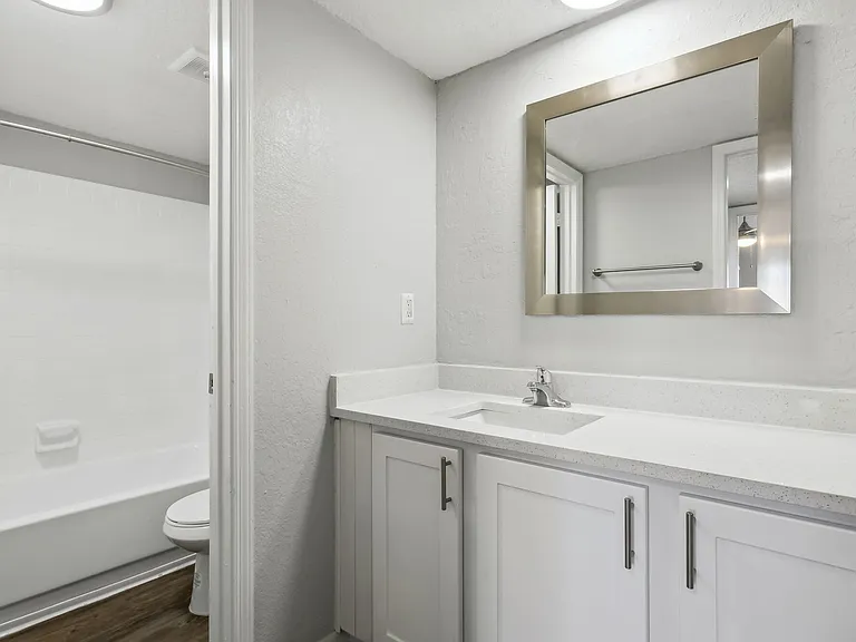 Peninsula at Northwood — Photo 4