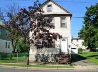 33 E 11th St, Linden, NJ 07036