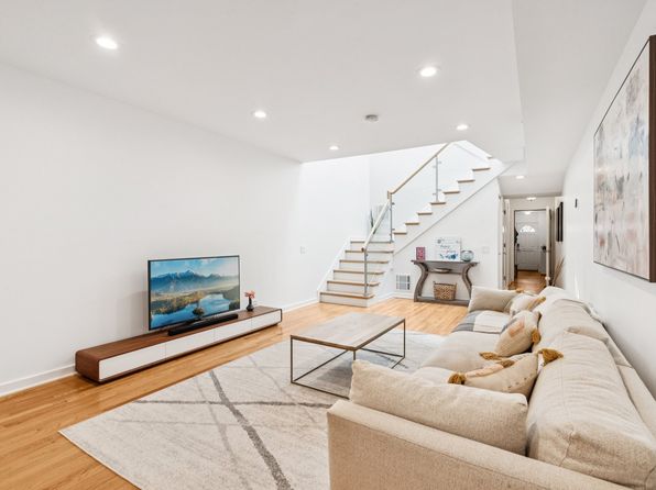 623 W Drummond Pl APT 10