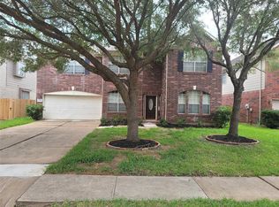 2423 Waterwood Dr, Sugar Land, TX 77479