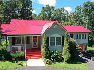 185 Laurel Dr, Fancy Gap, VA 24328