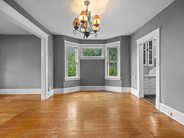 1217 Grand Ave — Photo 32
