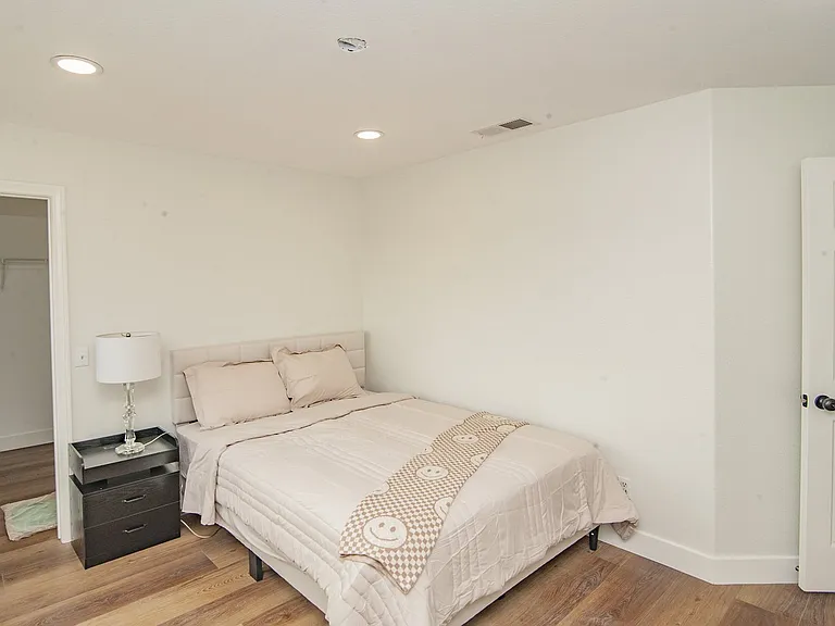 26876 Alta Mira St — Photo 42