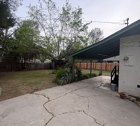 3rd image of 601 E Oak St #B