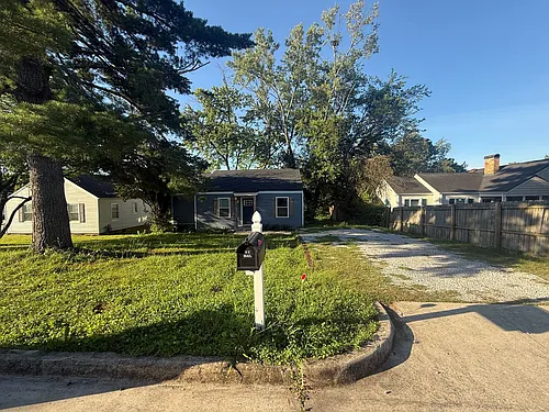 3913 Pine Ave SW Photo 1
