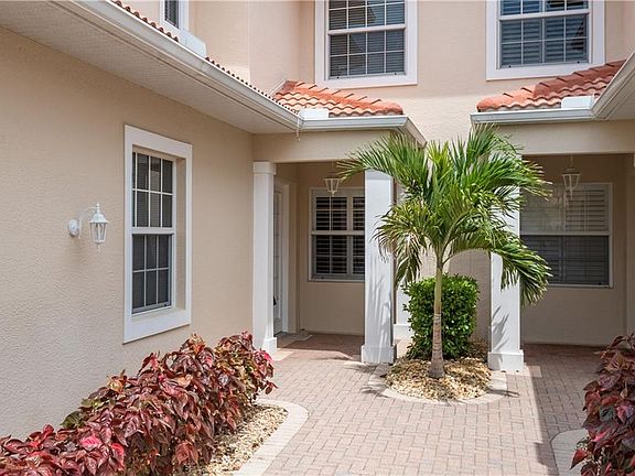3rd image of 2590 Tarpon Cove Dr APT 811