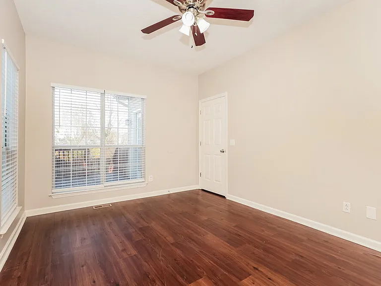 1513 Bell Trace Dr — Photo 9