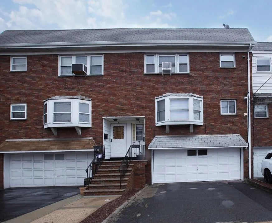 6 Marcy Ave #2
