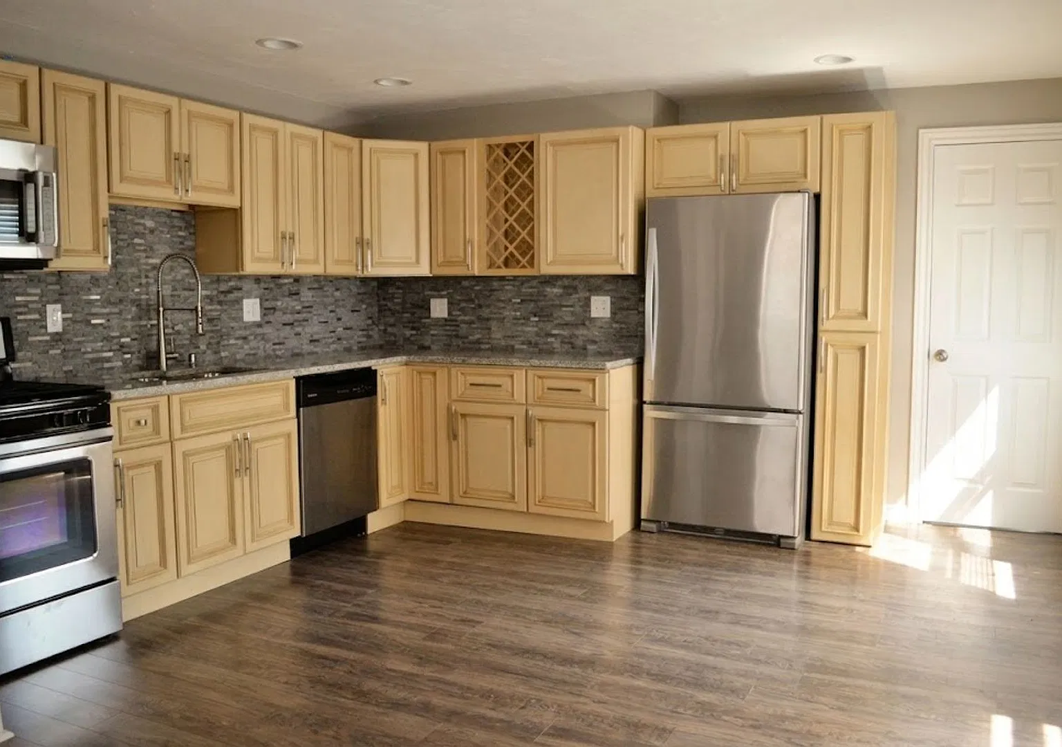 Student Housing - South Side Flats — Photo 2