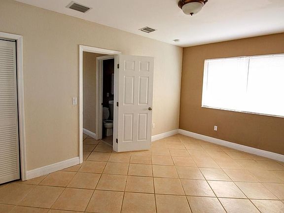 2nd image of 1605 N Treasure Dr