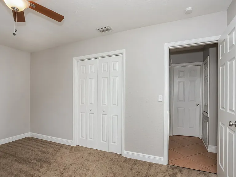 908 N Palm Dr — Photo 16
