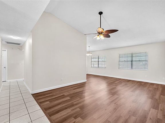 4th image of 3619 Orangepointe Rd