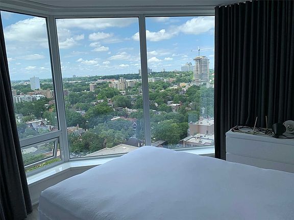 3rd image of 155 Yorkville Ave #2017
