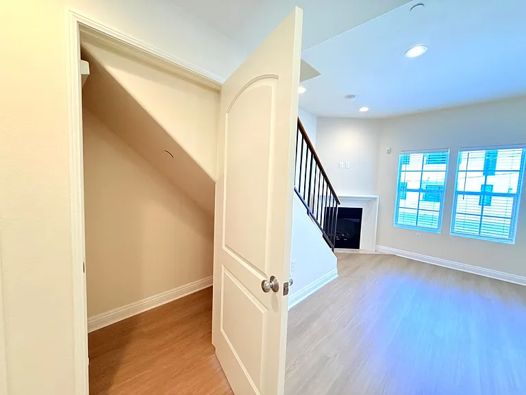 12217 Moorpark St. — Photo 5