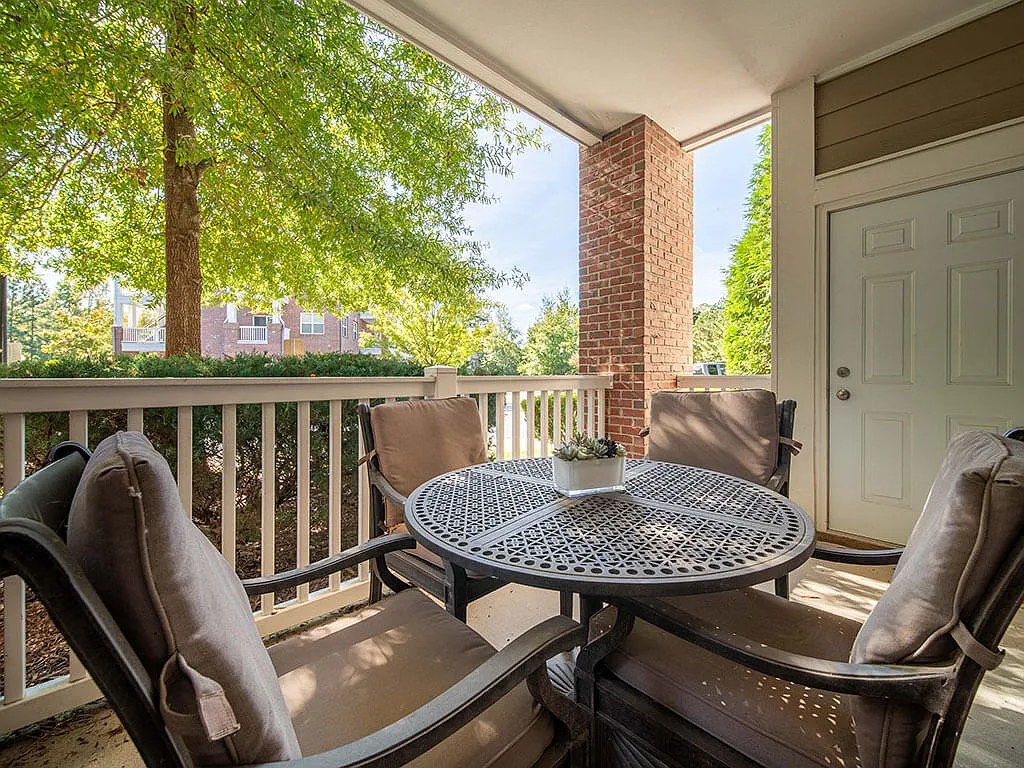 Rose Heights Apartments — Photo 3