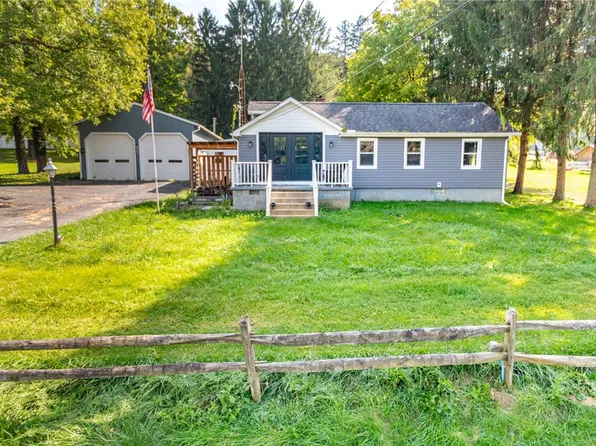 1686 Harbor Edinburg Rd, Edinburg, PA 16116