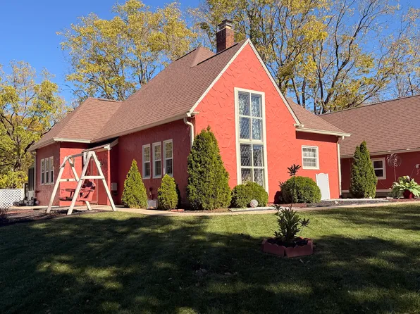 2025 Lick Creek Dr, Indianapolis, IN 46203