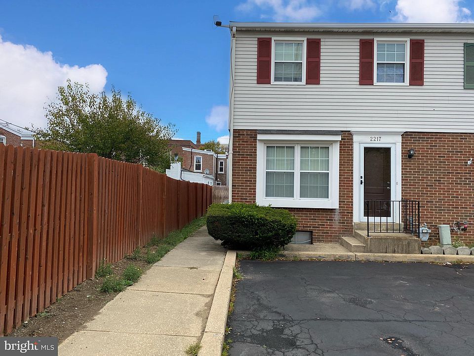 1st image of 2217 Pyle St