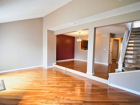 5th image of 6431 Glendale Ct