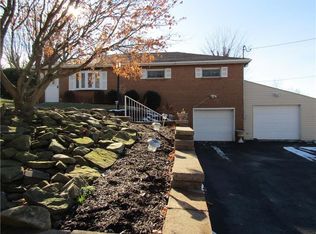 787 Youngstown Ridge Rd, Latrobe, PA 15650