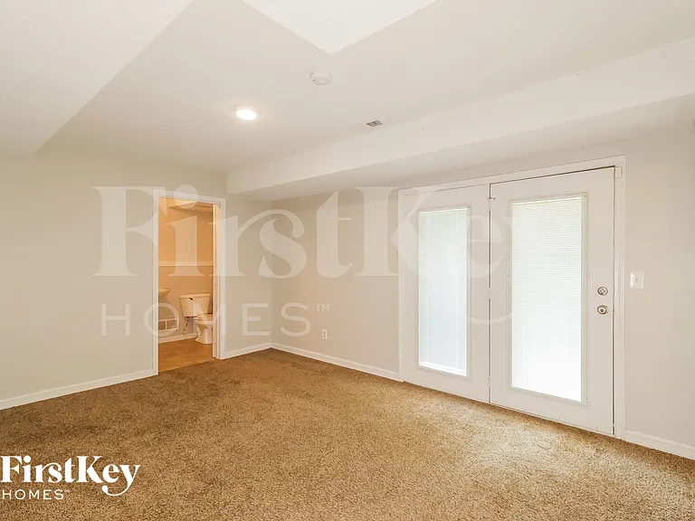 1607 Stasi Ave — Photo 13