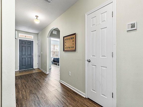 3rd image of 1499 Lexington Sq SW