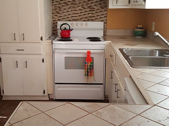 5th image of 104 Westover Dr