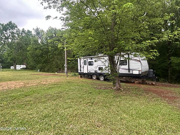 3rd image of 2550 Highway 421
