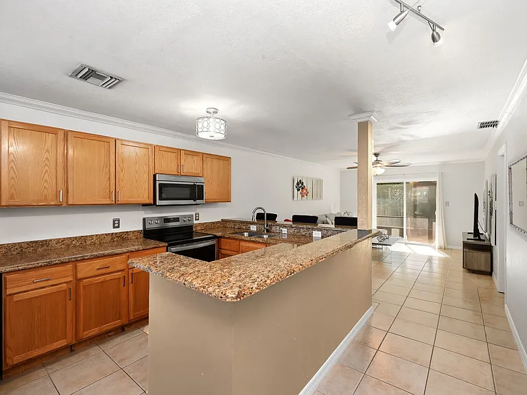 4410 Bar Harbor Dr — Photo 8