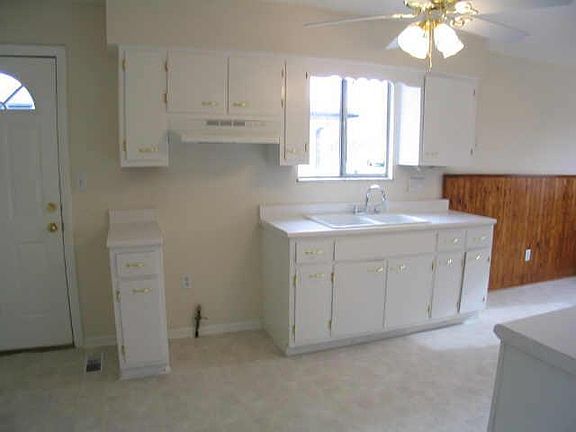 3rd image of 4308 E Lexington Ave