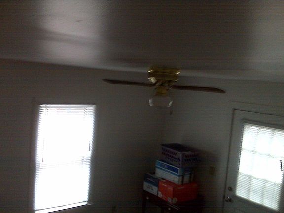 3rd image of 635 North St APT 7