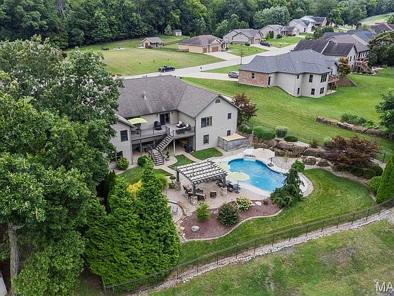 4th image of this home